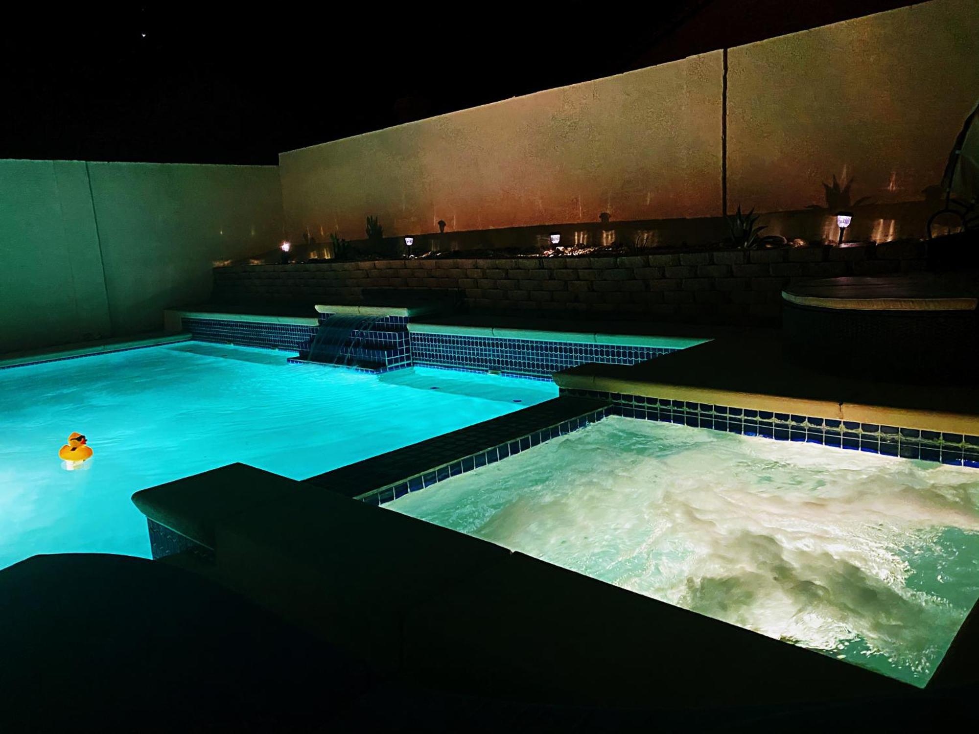 Вилла Amazing Heated Pool And Private Hot Tub 3Br In Heart Of Lv Лас-Вегас Экстерьер фото