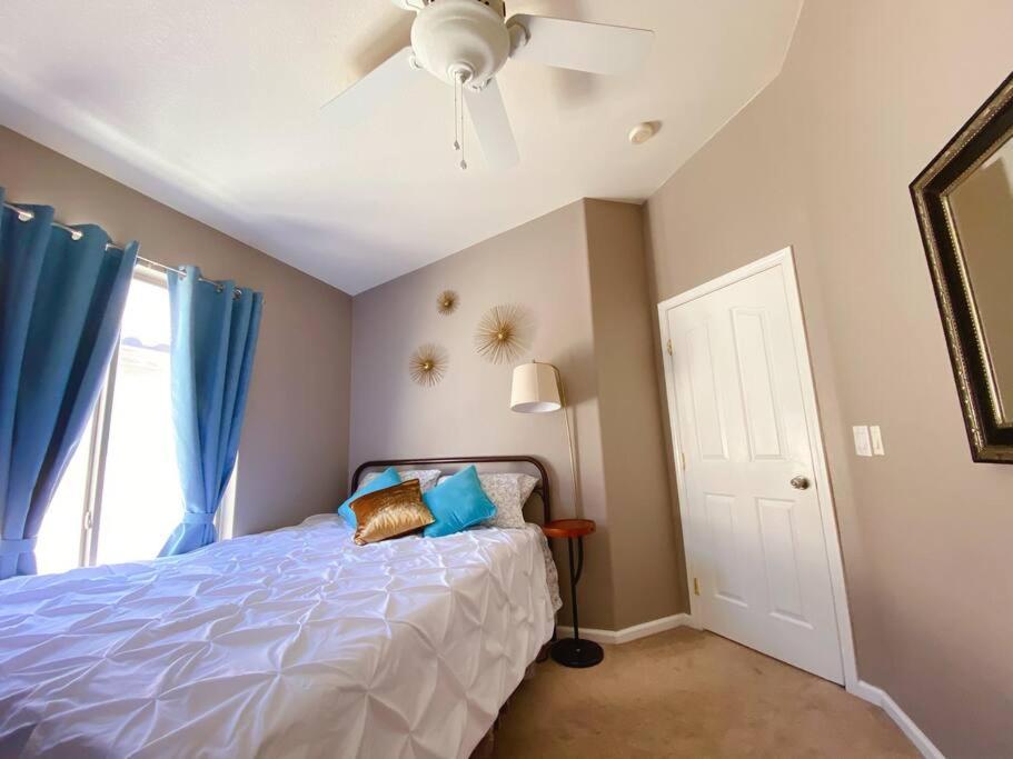Вилла Amazing Heated Pool And Private Hot Tub 3Br In Heart Of Lv Лас-Вегас Экстерьер фото