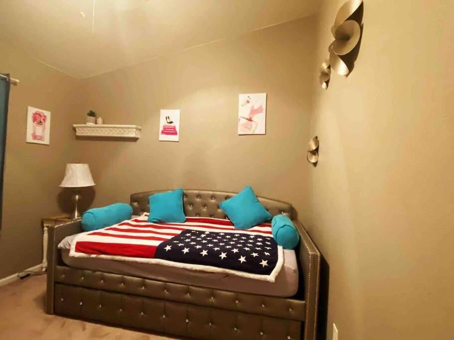 Вилла Amazing Heated Pool And Private Hot Tub 3Br In Heart Of Lv Лас-Вегас Экстерьер фото