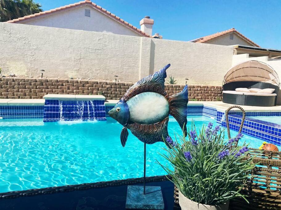 Вилла Amazing Heated Pool And Private Hot Tub 3Br In Heart Of Lv Лас-Вегас Экстерьер фото